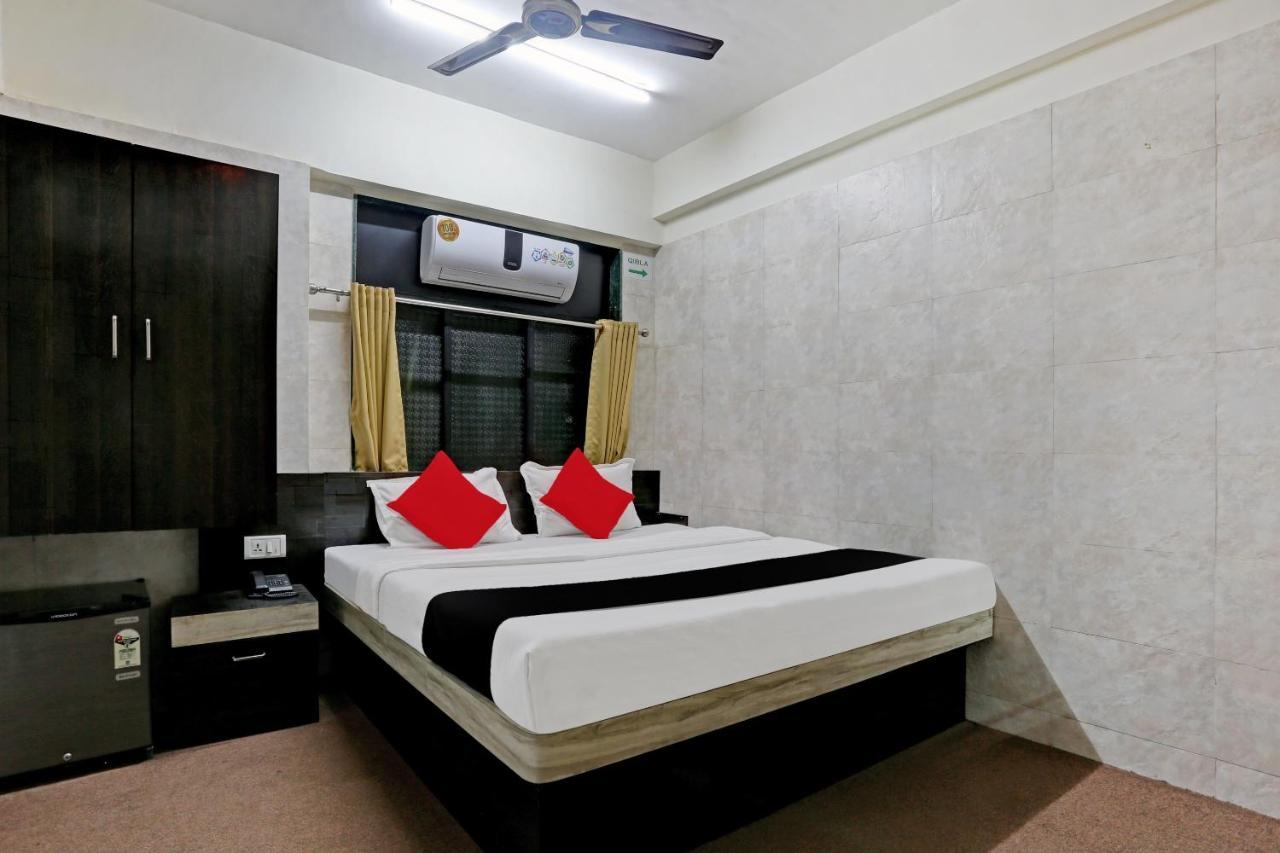 Capital O 79386 Hotel Emirates Mumbai Exterior foto
